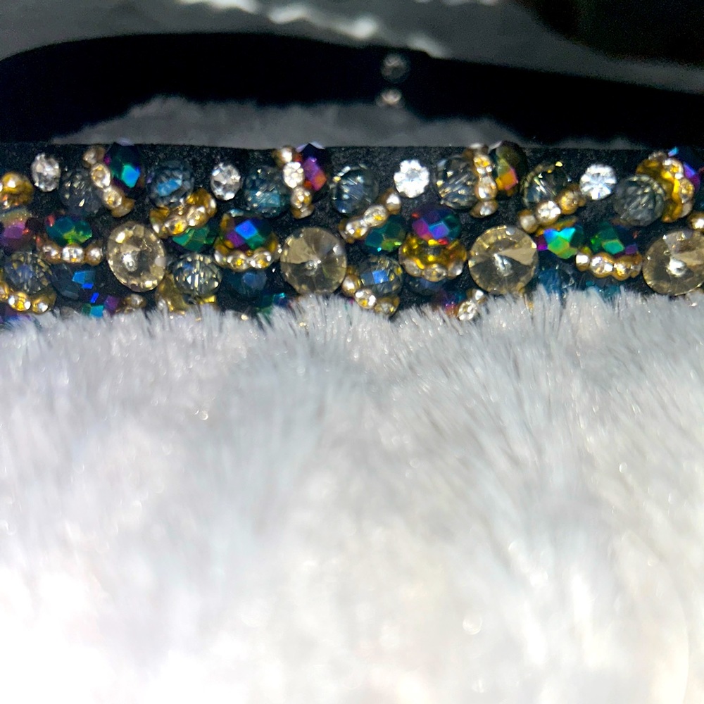 Embroidered belt